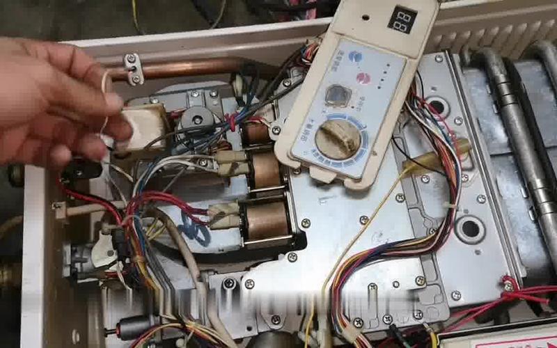 冬天万和热水器故障码e3