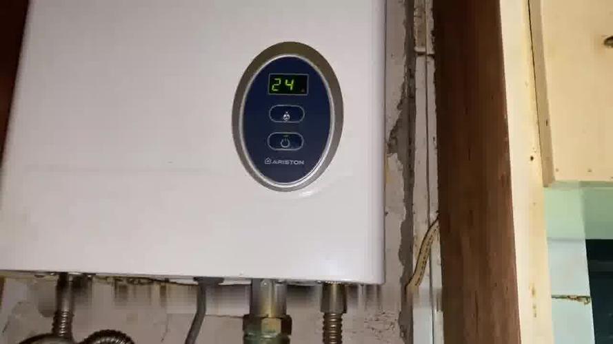 空气能热水器显09e啥故障