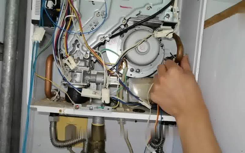 杰晟壁挂炉E4故障怎么处理视频