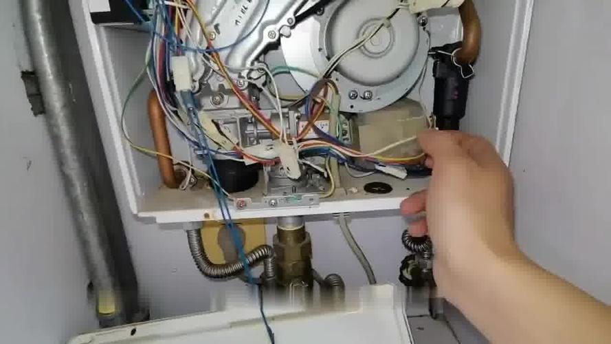 壁挂炉e6属于出水温度探头故障